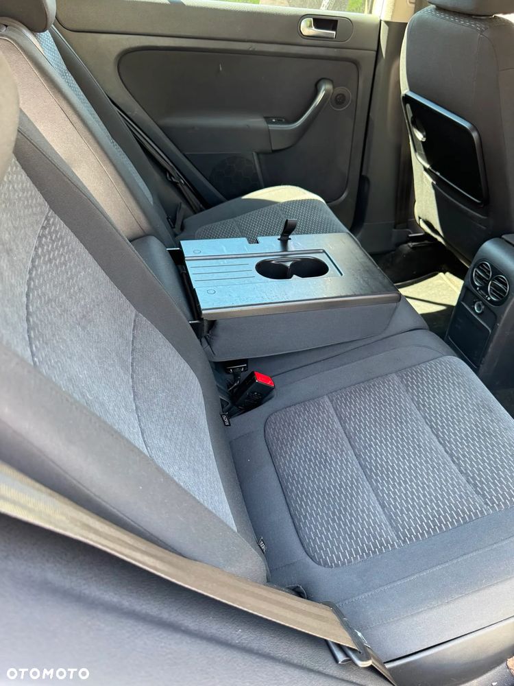 Volkswagen Golf Plus 1.6 TDI BlueMot Comfortline DSG - 15