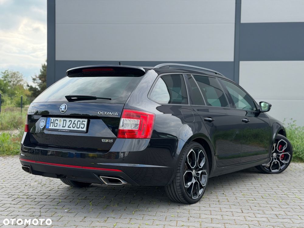 Skoda Octavia 2.0 TDI DSG RS - 11