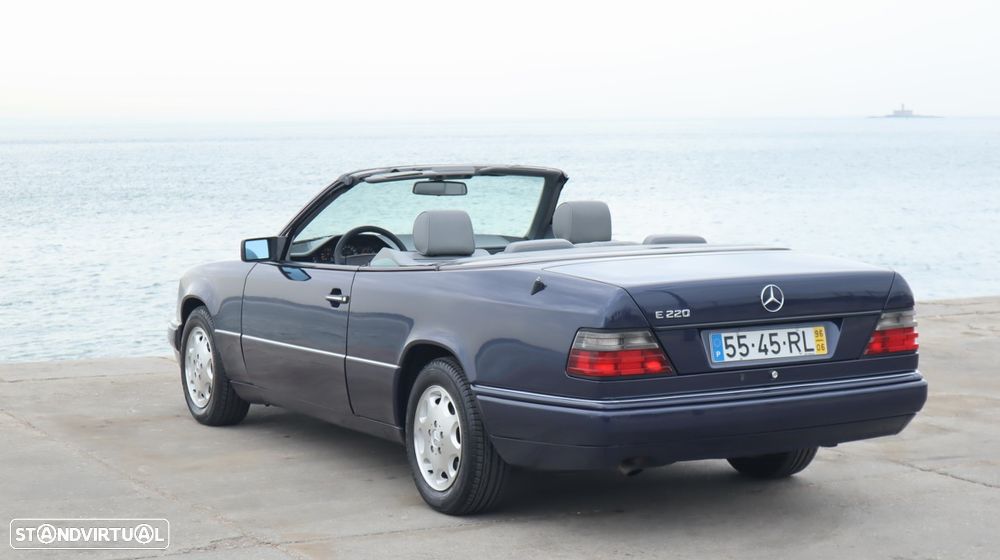 Mercedes-Benz E 220 - 29