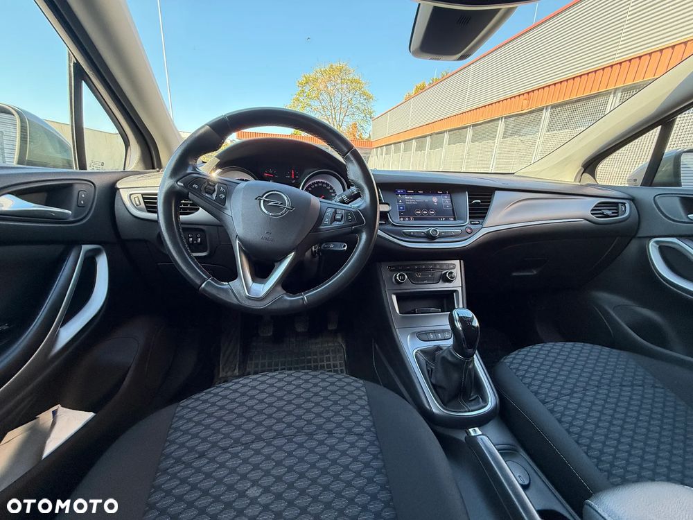 Opel Astra 1.2 T Elegance S&S - 23