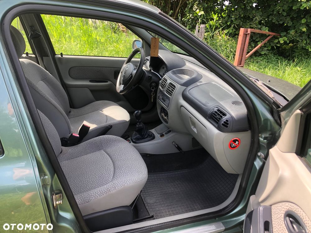 Renault Thalia 1.5 dCi Expression - 8