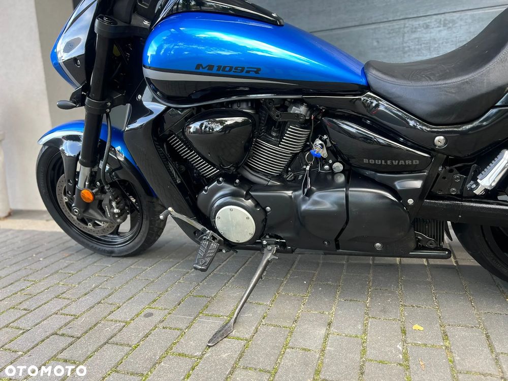 Suzuki Boulevard - 3