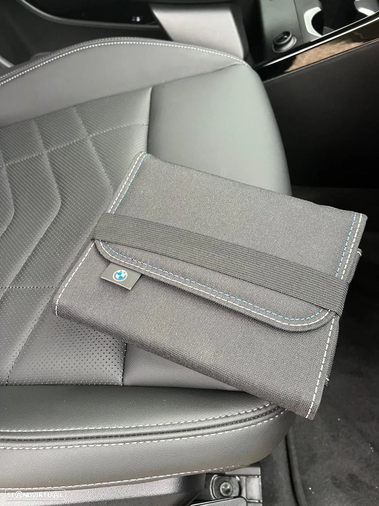 BMW iX1 xDrive30 xLine - 23