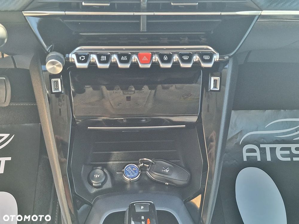 Peugeot 2008 1.2 PureTech Active Pack S&S EAT8 - 19