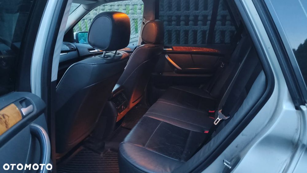 BMW X5 3.0 i - 11