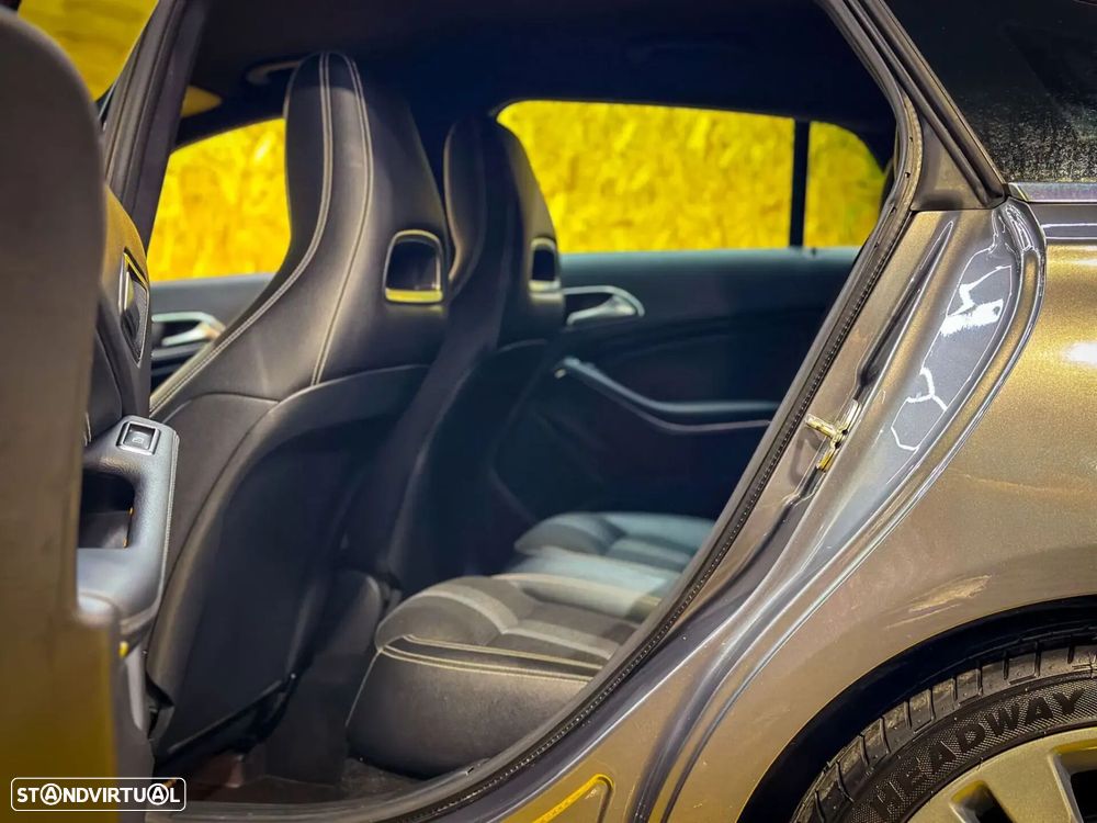 Mercedes-Benz CLA 180 - 34