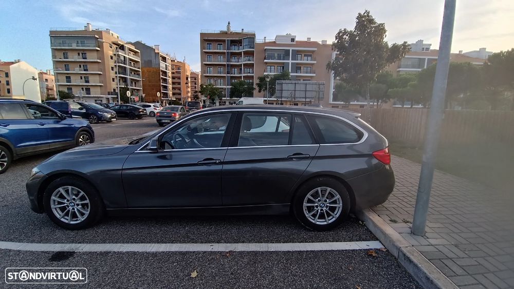 BMW 318 d Touring - 16