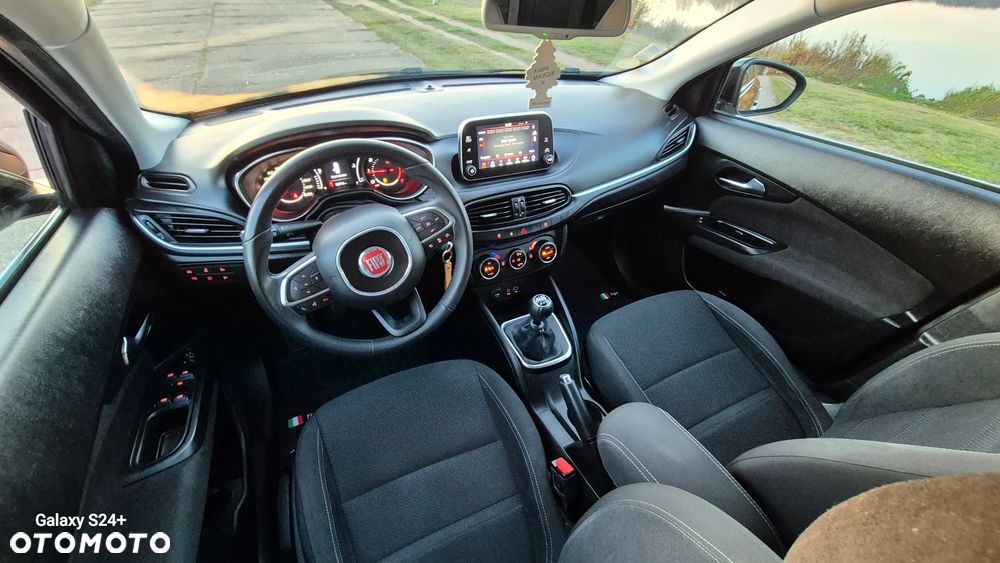 Fiat Tipo 1.6 MultiJet 16v Lounge - 20