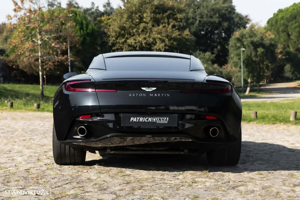 Aston Martin DB12 Coupé V8 Auto - 6
