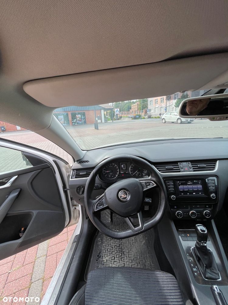 Skoda Octavia 1.6 TDI DPF DSG Sport Edition - 9