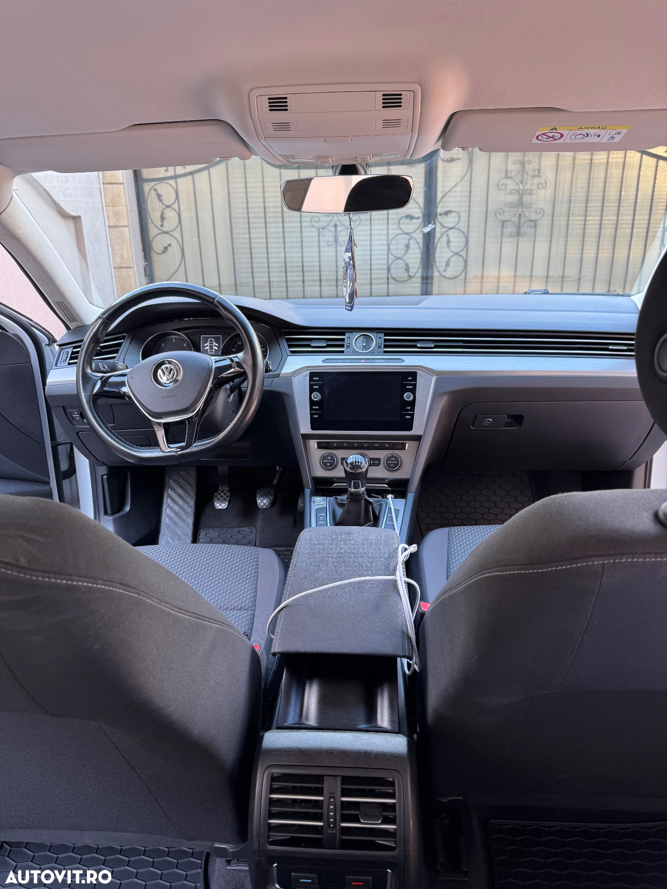 Volkswagen Passat - 8