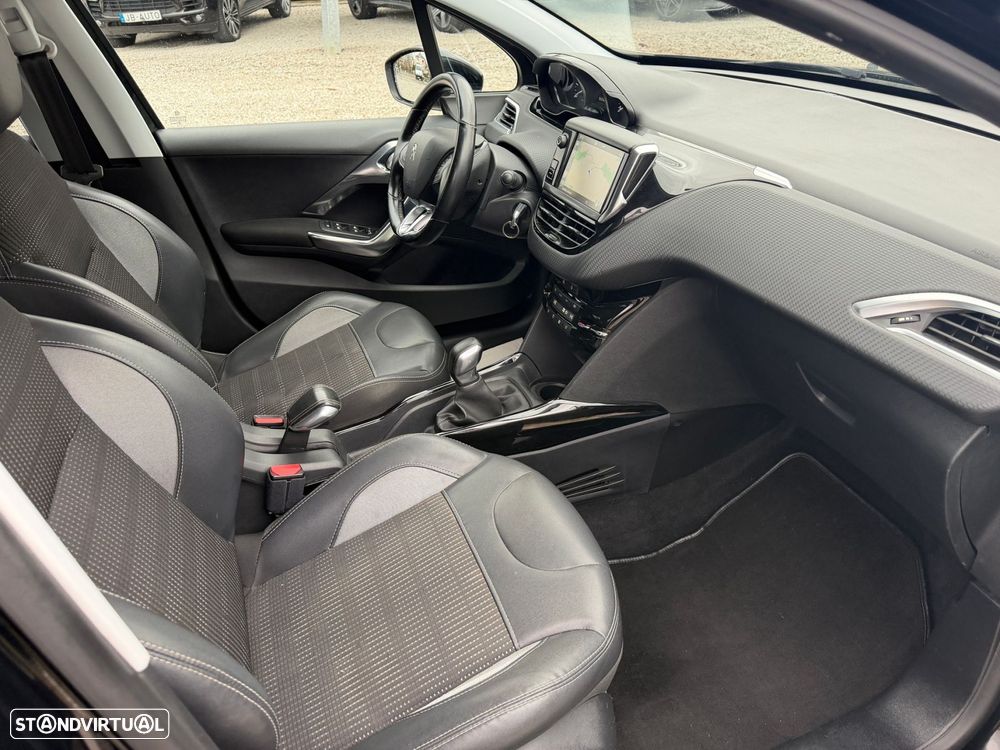 Peugeot 2008 1.6 BlueHDi Allure - 11