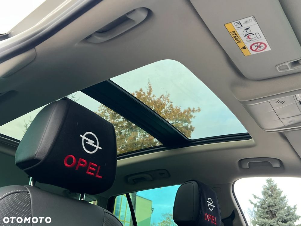 Opel Insignia - 34