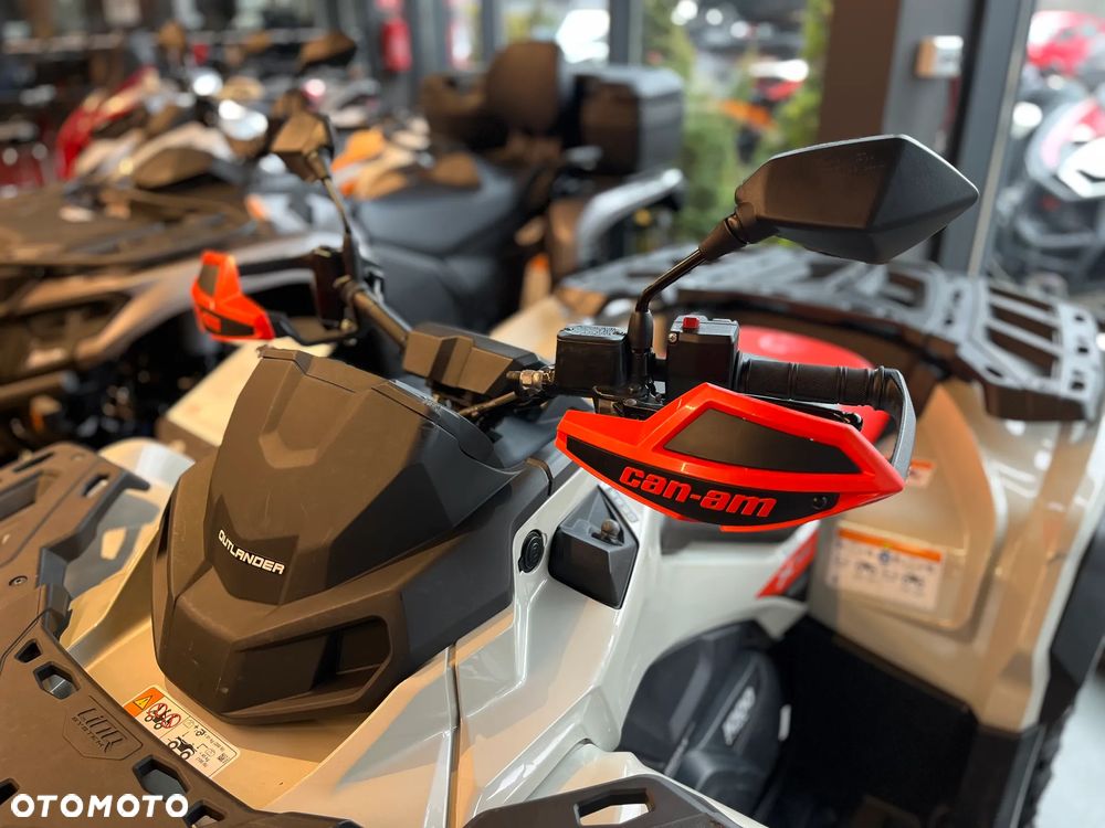 Can-Am Outlander - 8