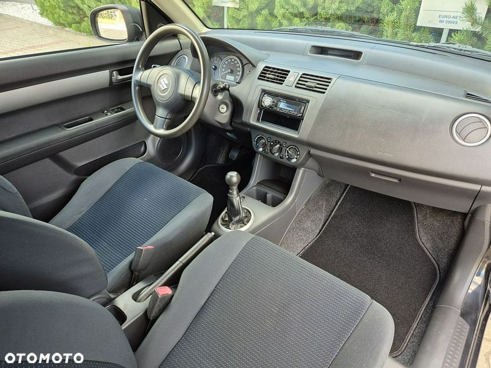 Suzuki Swift 1.3 Classic - 6