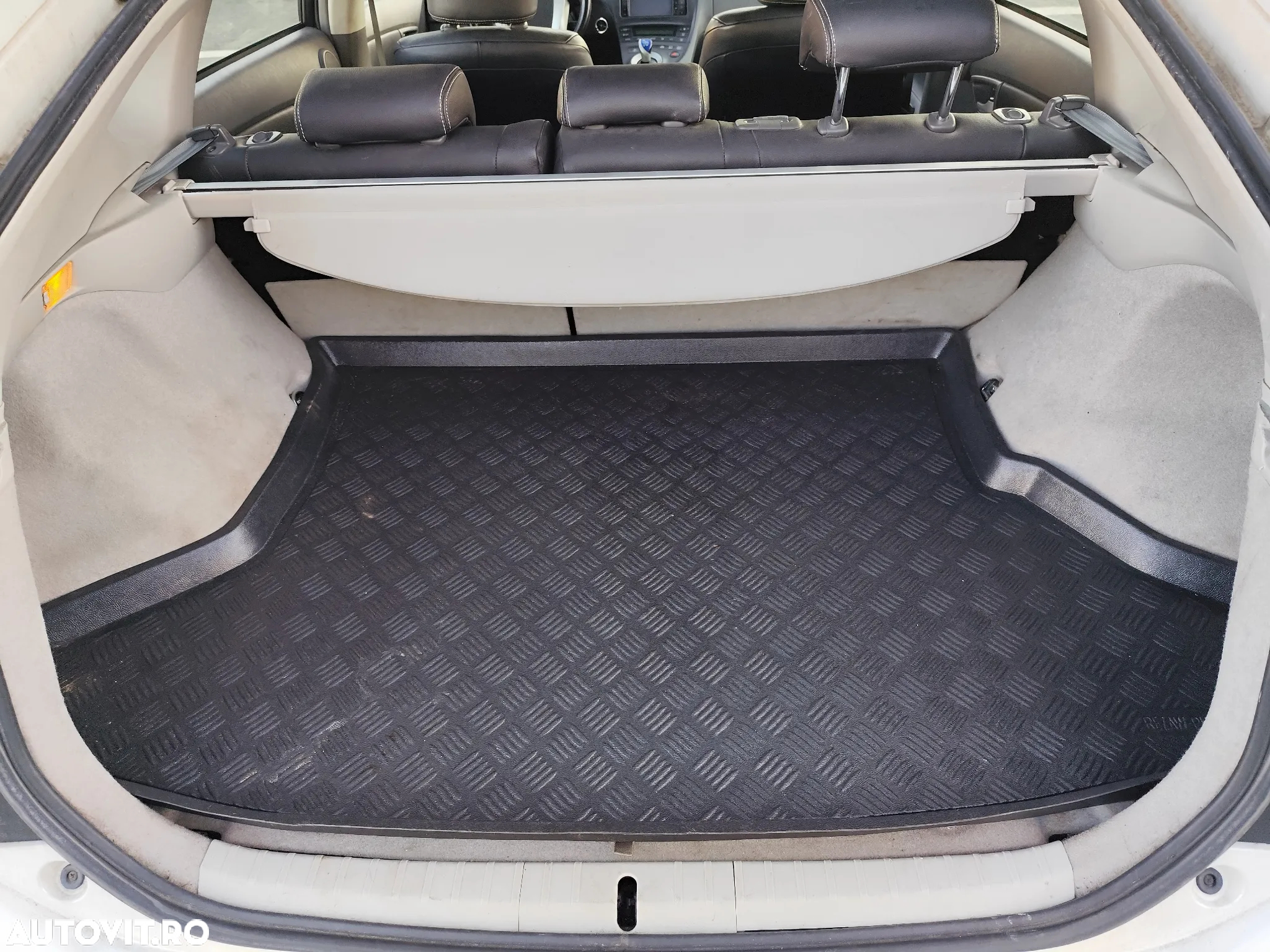 Toyota Prius - 9