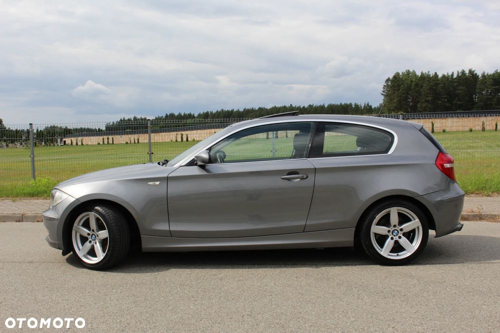 BMW Seria 1 123d - 5
