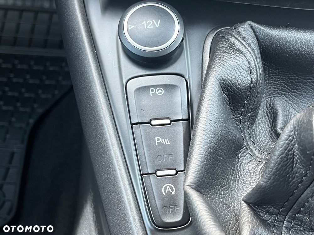 Ford Focus 1.0 EcoBoost Trend - 17