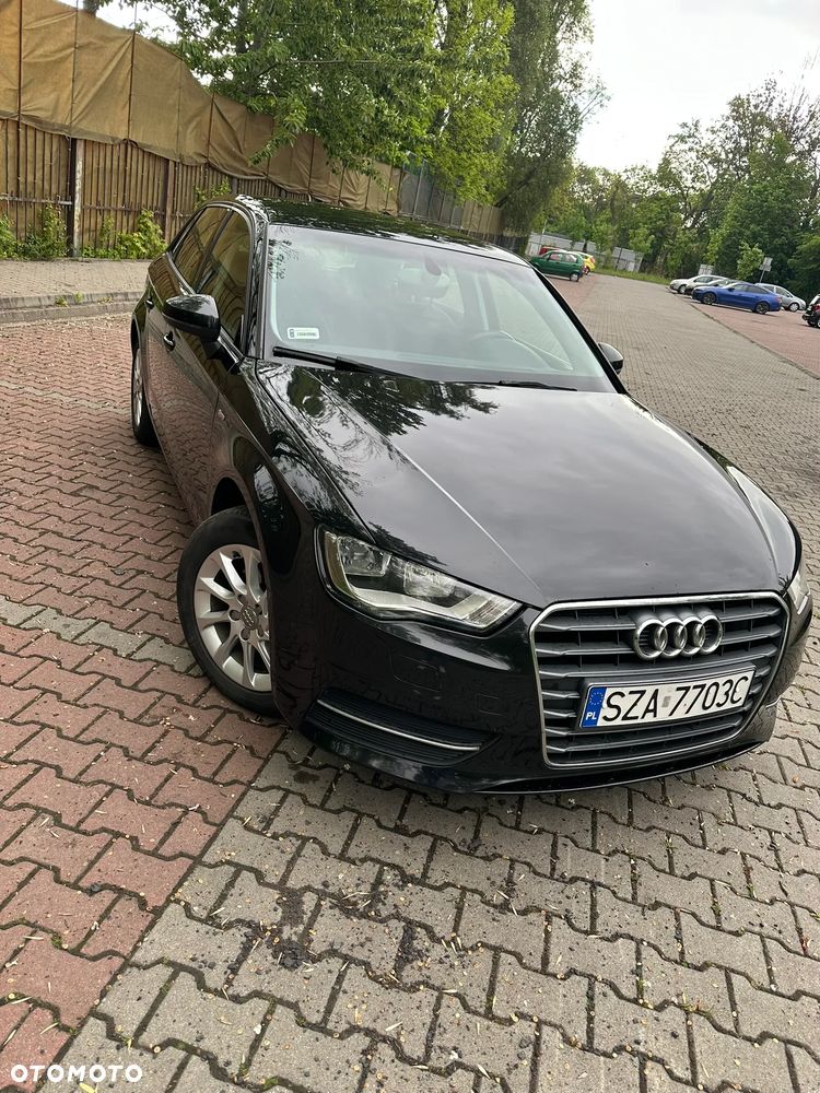 Audi A3 Sportback 1.6 TDI Attraction - 3