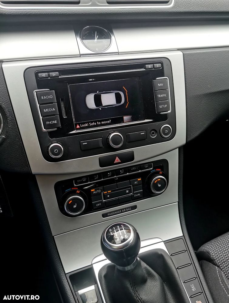 VOLKSWAGEN Passat 2011 — imagine 12