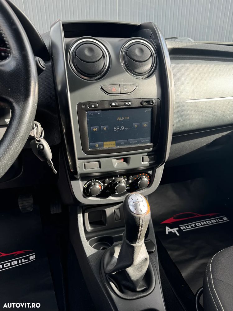 Dacia Duster 1.6 16V 105 4x2 Celebration - 12