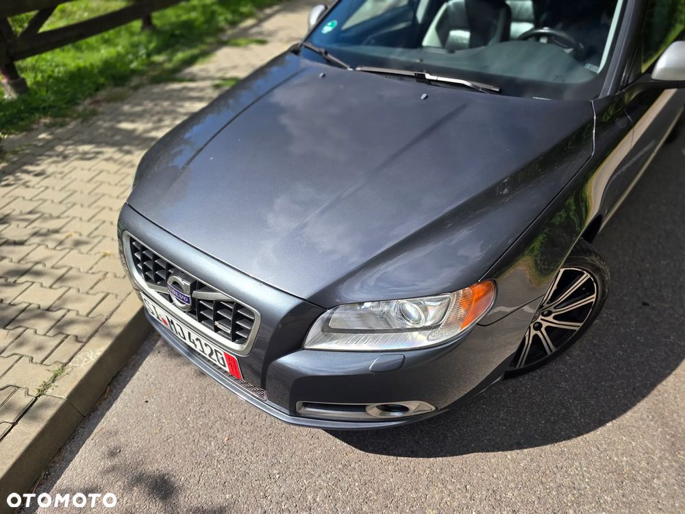 Volvo V70 2.0T Powershift RDesign - 36