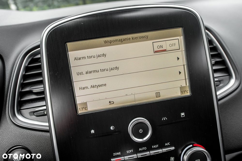 Renault Scenic ENERGY TCe 140 EDC LIMITED - 29