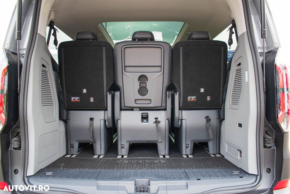 Ford Tourneo Custom - 22