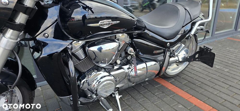 Suzuki Intruder - 40