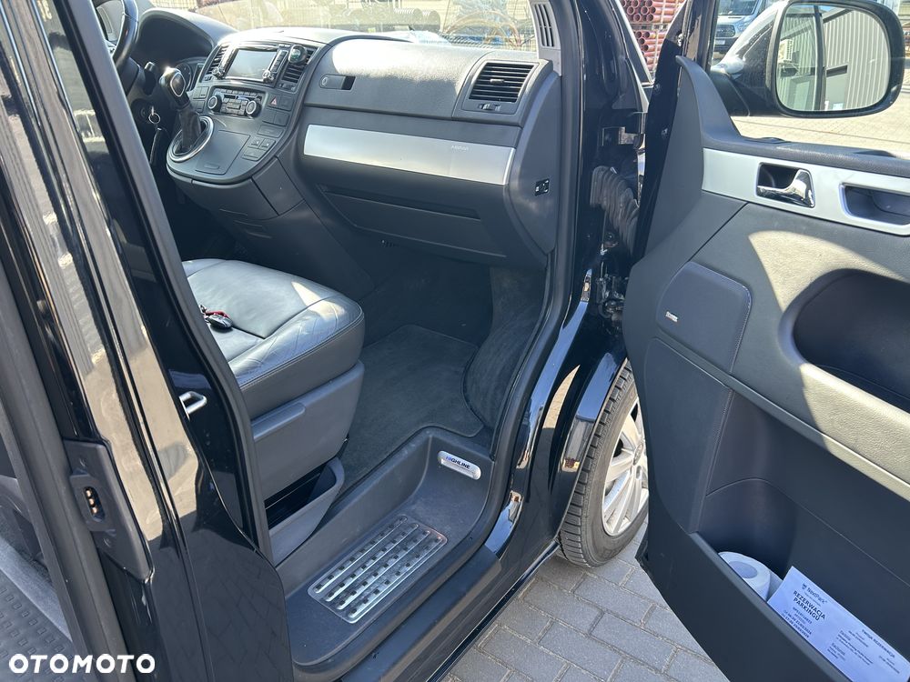 Volkswagen Multivan - 9