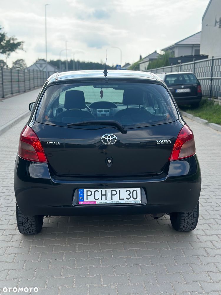 Toyota Yaris 1.0 Luna A/C - 4