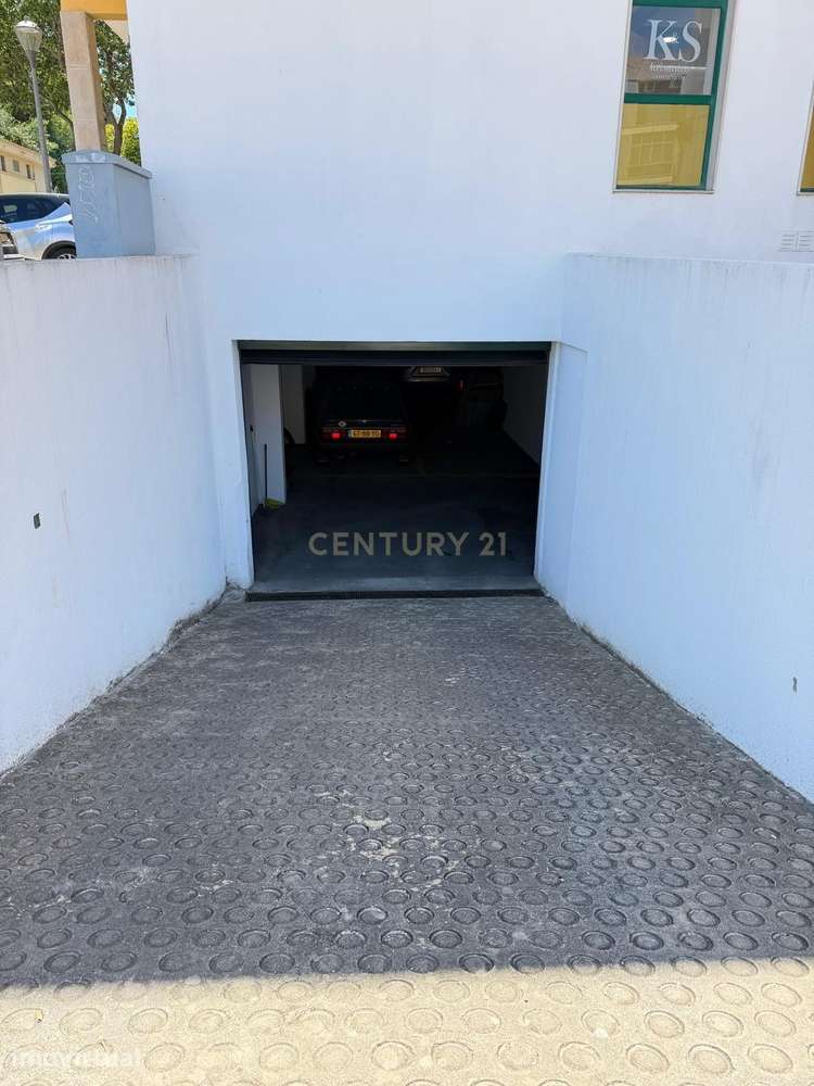 Garagem Box Fechada no Centro de Setúbal - Grande imagem: 2/12