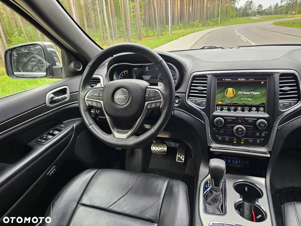 Jeep Grand Cherokee 5.7 V8 HEMI Overland Summit - 15