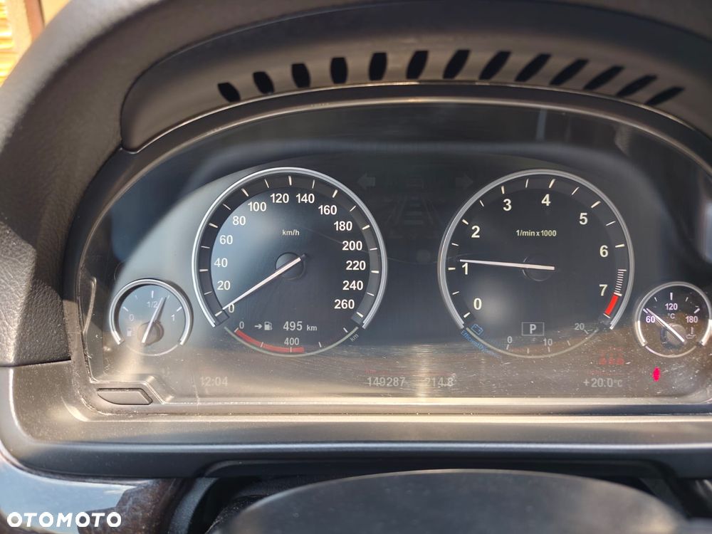 BMW Seria 5 528i xDrive - 11