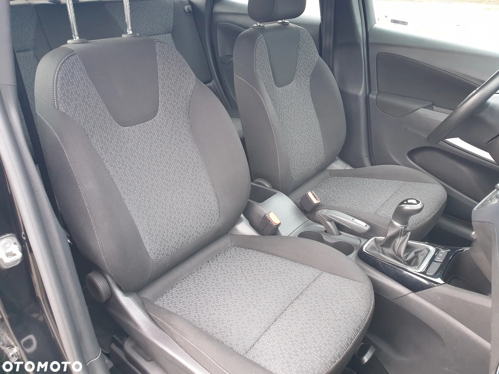 Opel Crossland X - 16