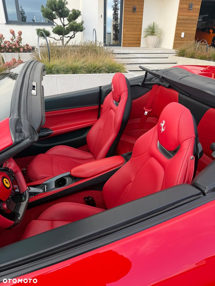 Ferrari Portofino - 20