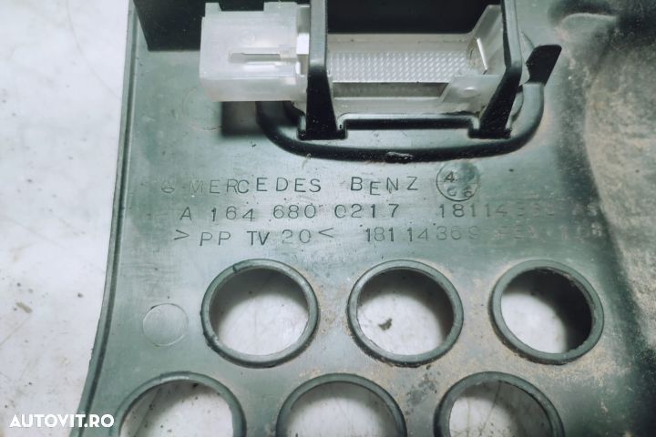 Ornament inferior bord a1646800217 Mercedes-Benz ML W164  [din 2005 pana  2008] seria - 3