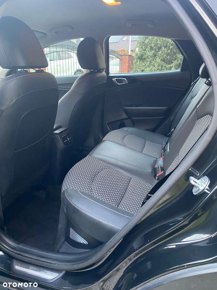 Kia XCeed 1.6 GDI PHEV L Business Line DCT - 14