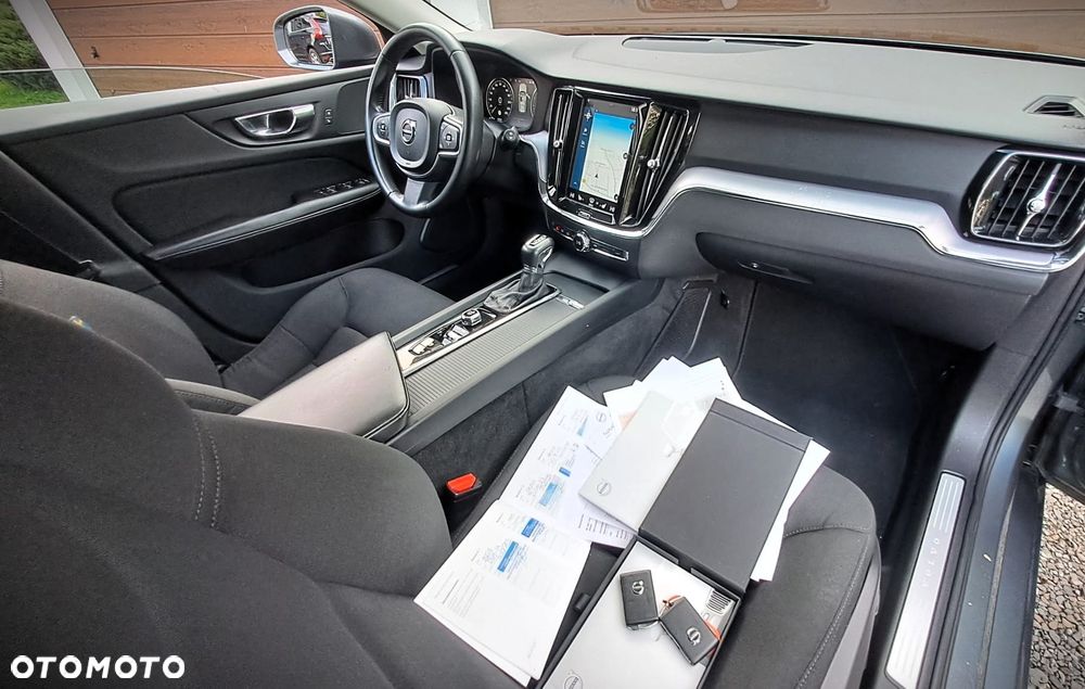 Volvo V60 D4 Geartronic Momentum - 8