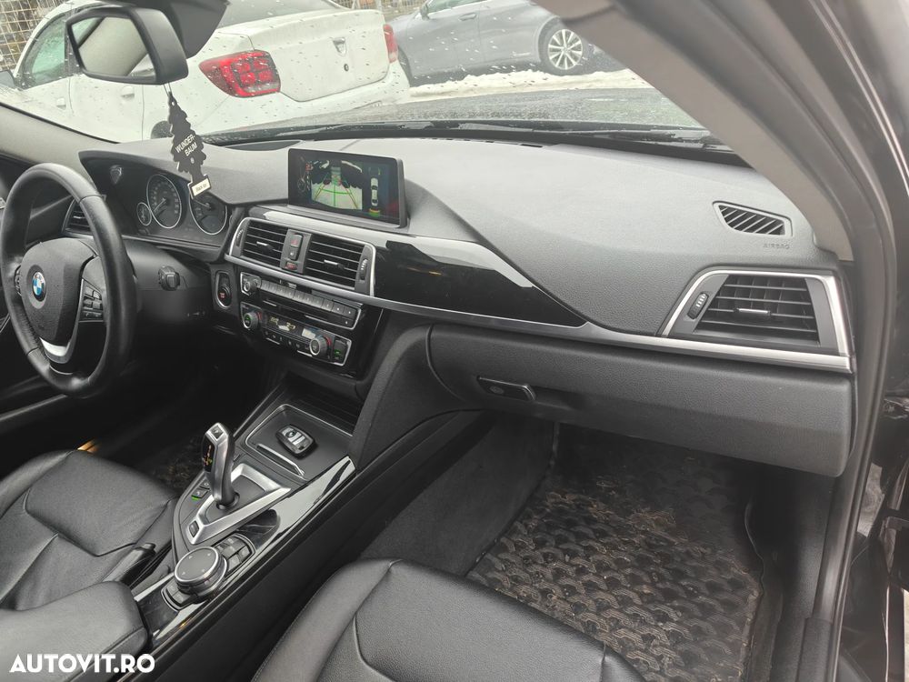 BMW Seria 3 330e iPerformance Advantage - 15