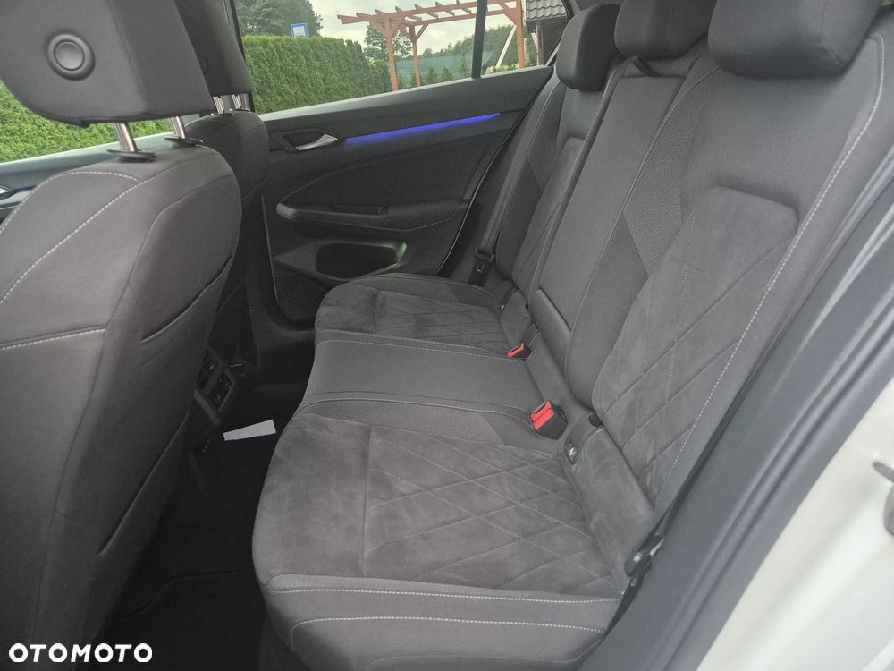 Volkswagen Golf - 14