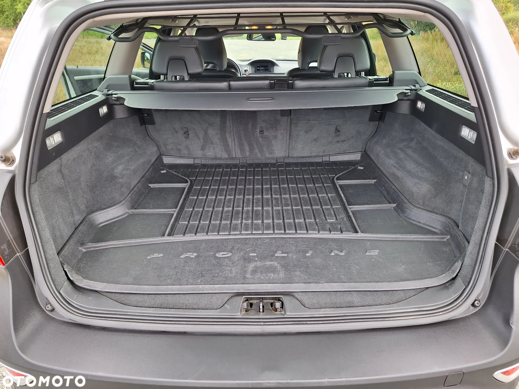 Volvo XC 70 D5 AWD Geartronic Momentum - 11