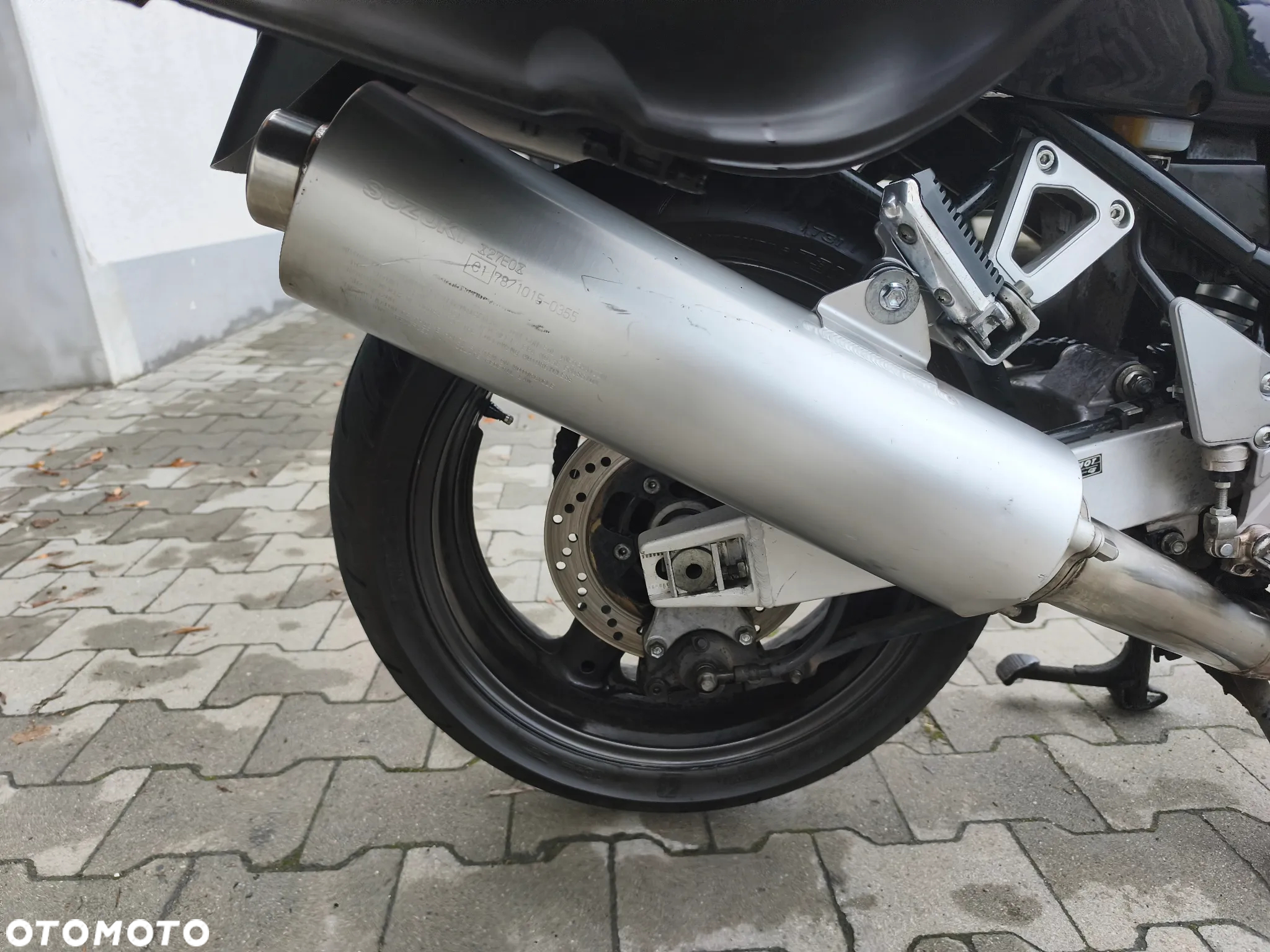 Suzuki Bandit - 25
