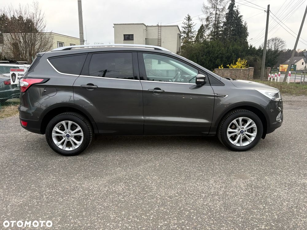 Ford Kuga - 4