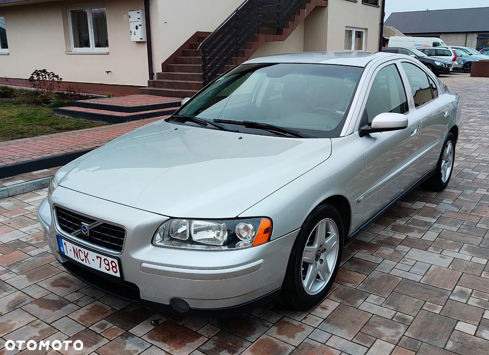 Volvo S60 D5 Kinetic - 1