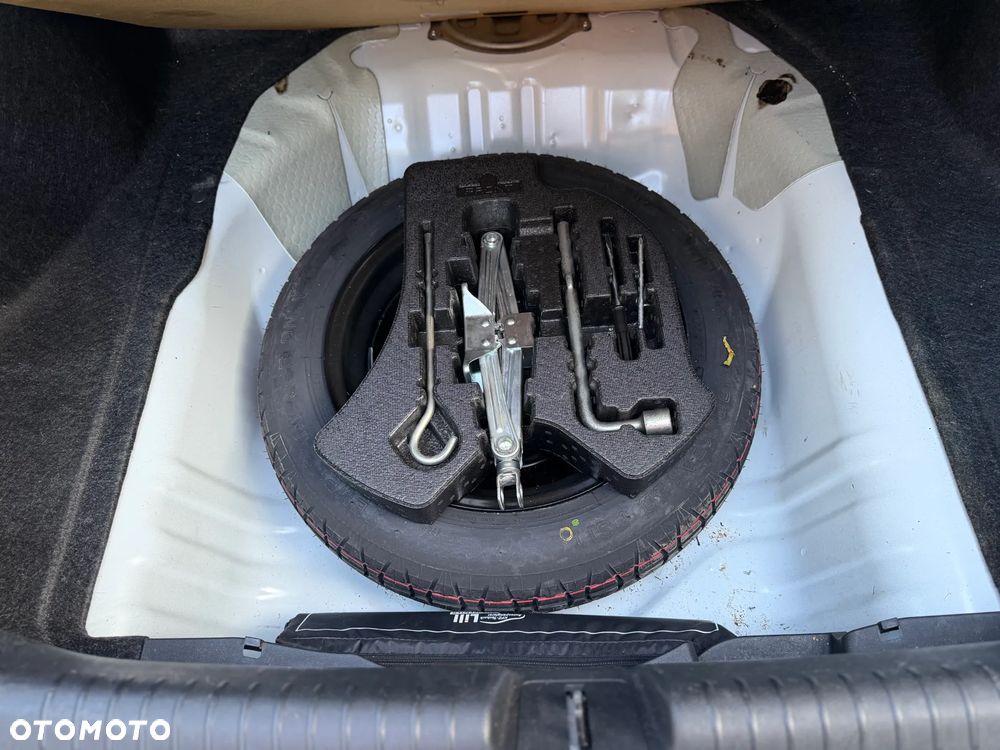 Honda Civic 1.8 Comfort - 34