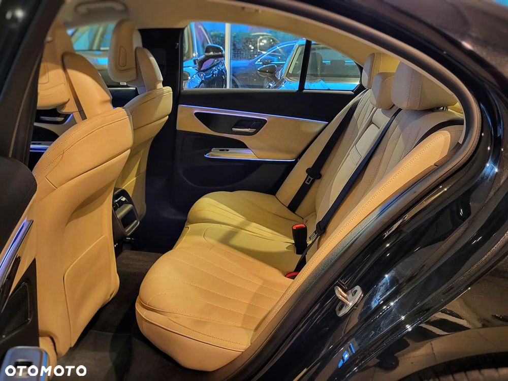 Mercedes-Benz Klasa E - 9