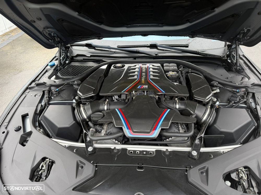 BMW M8 Competition - 4