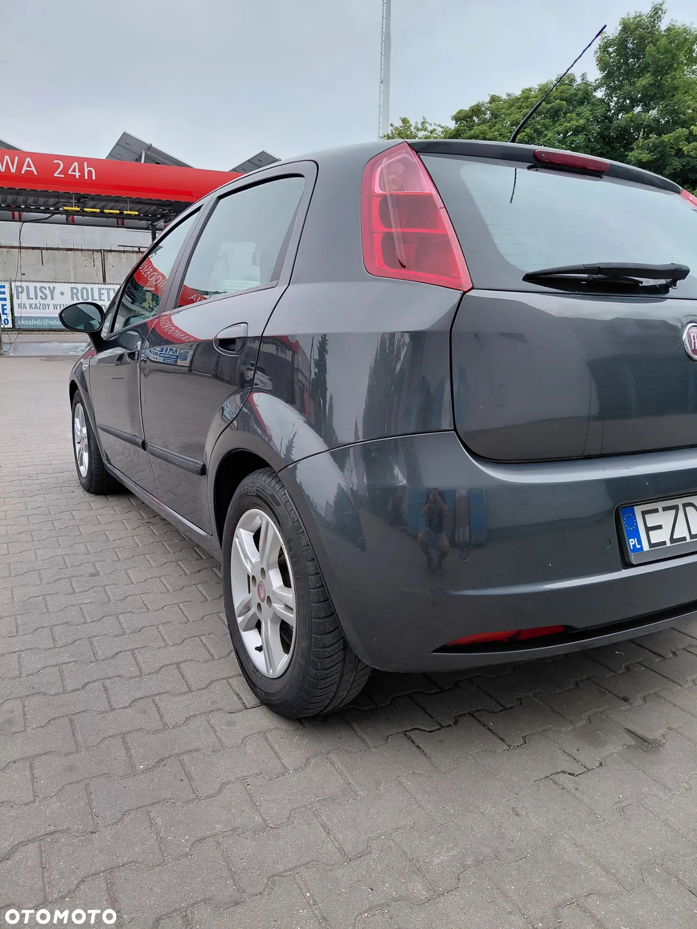Fiat Grande Punto 1.6 Multijet 16V Emotion - 4