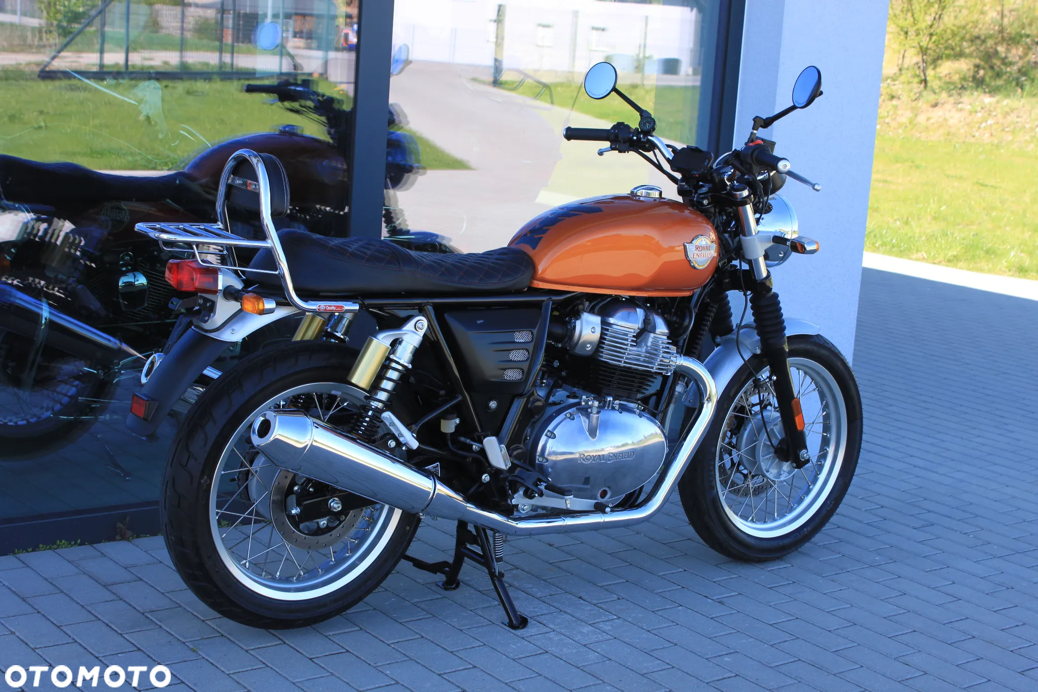 Royal Enfield Interceptor - 40